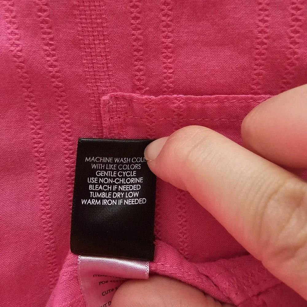 Torrid Womens Size 3 Pink Embroidered Stripe‎ Button Down Blouse Career Casual - Picture 7 of 7